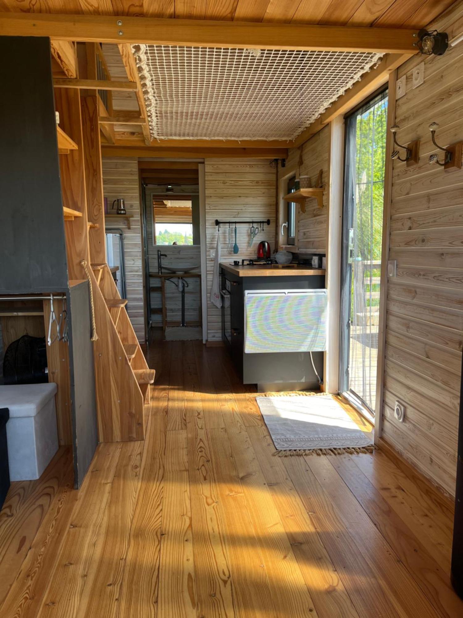 La Tiny Adoree Chalet