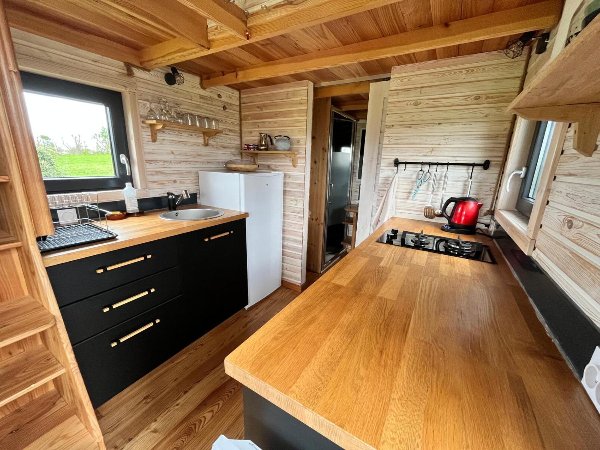 La Tiny Adoree Chalet *